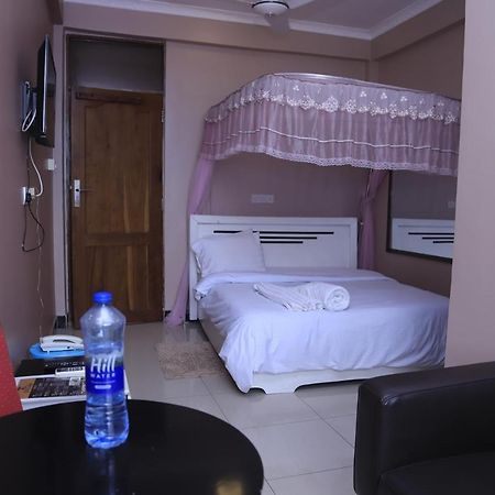 B10 Airport Lodge Dar es Salaam Bagian luar foto