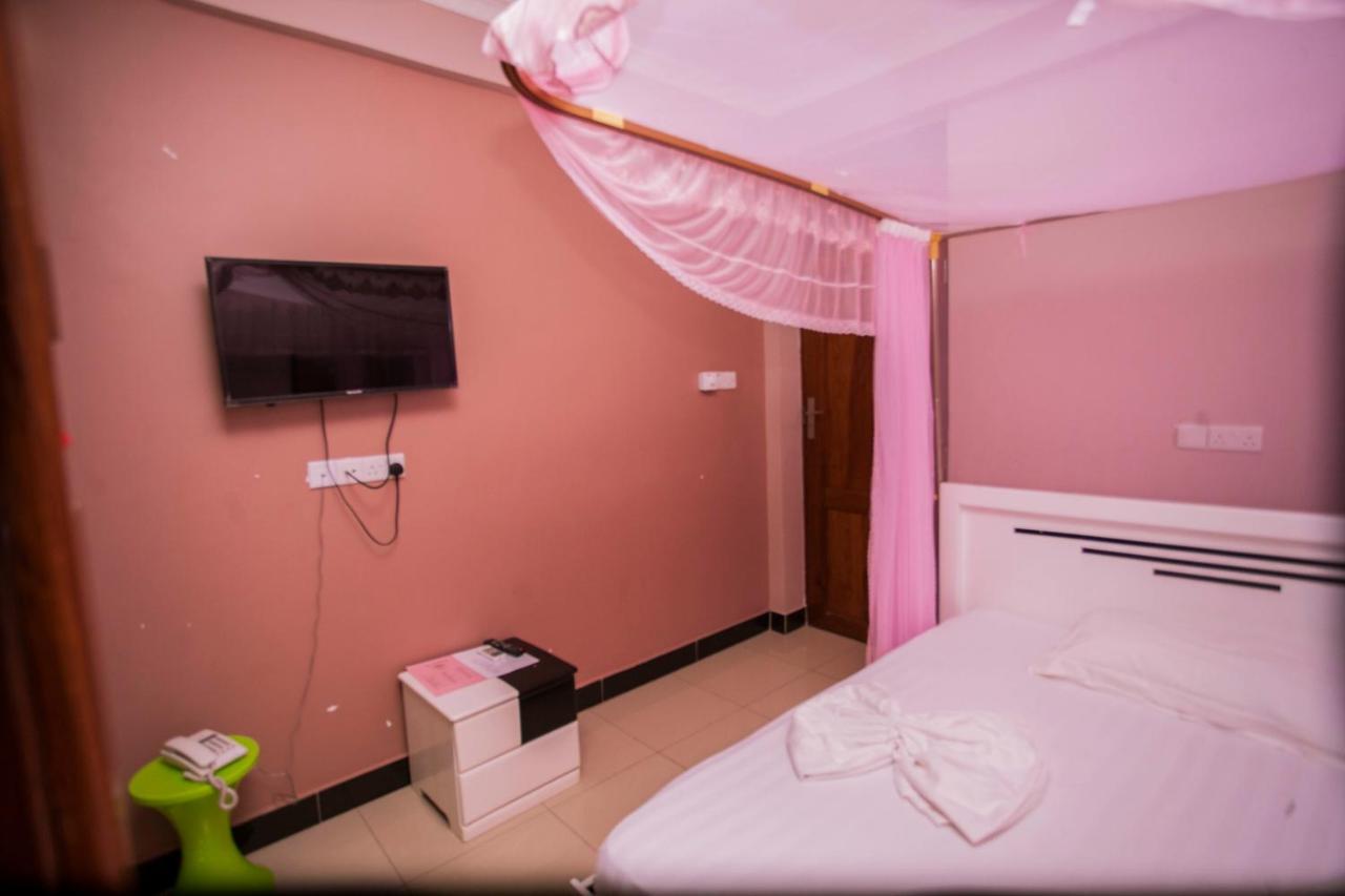 B10 Airport Lodge Dar es Salaam Bagian luar foto