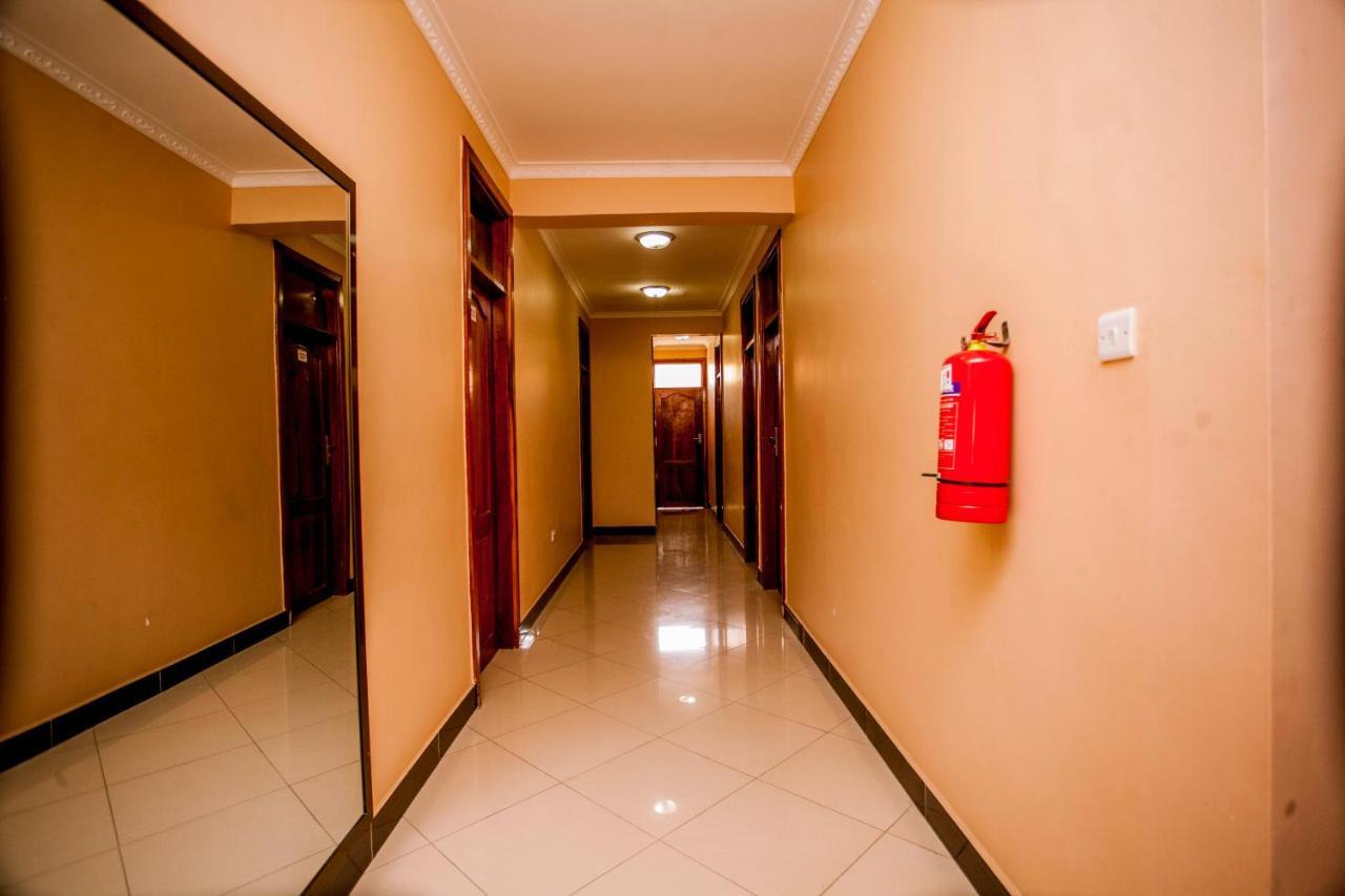 B10 Airport Lodge Dar es Salaam Bagian luar foto